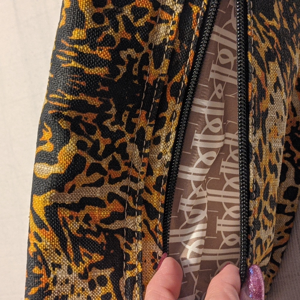 Jennifer Lopez Cheetah Shoulder Bag - Picture 5 of 11